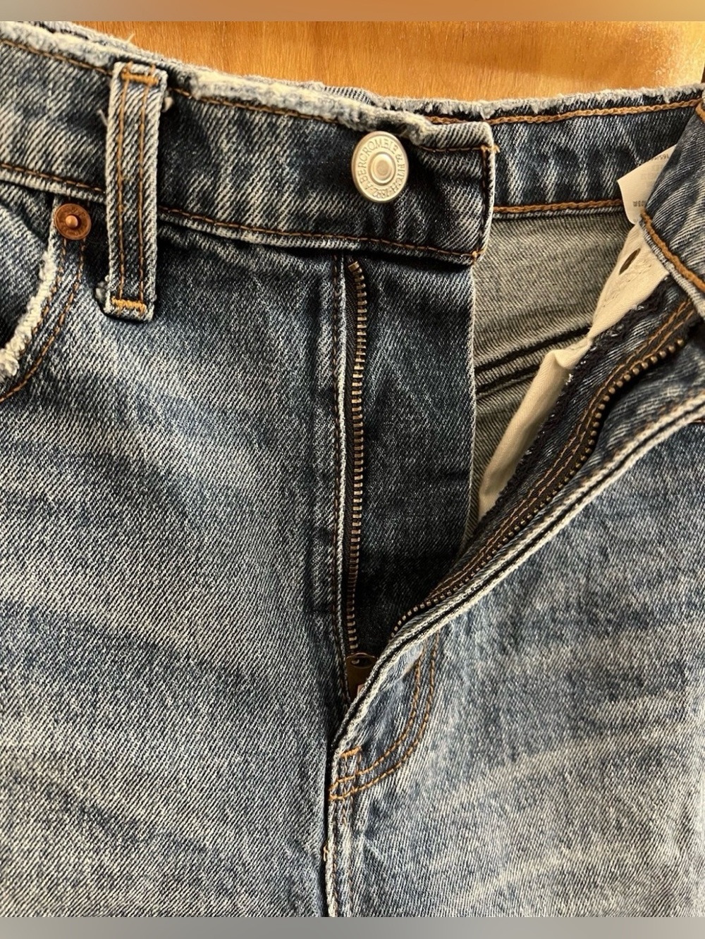 Abercrombie & Fitch High Rise Mom Denim Cutoff Shorts Blue 26” Waist - Picture 3 of 9
